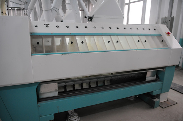 The wheat flour cleaning machine